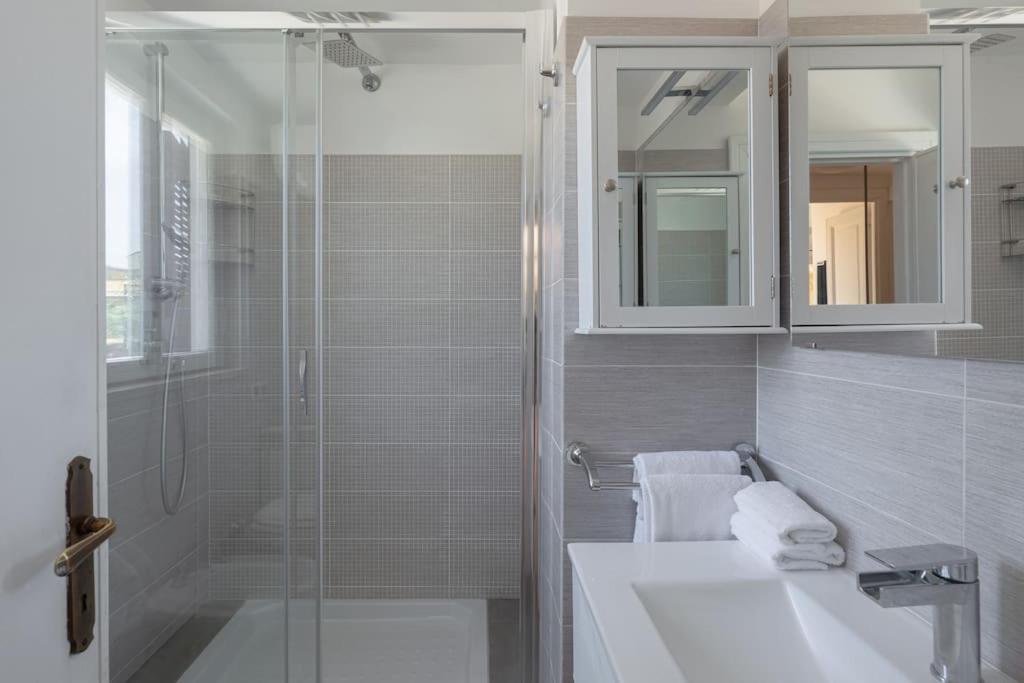 Penthouse With Jacuzzi On Private Terrace In Trastevere Roma Exterior foto